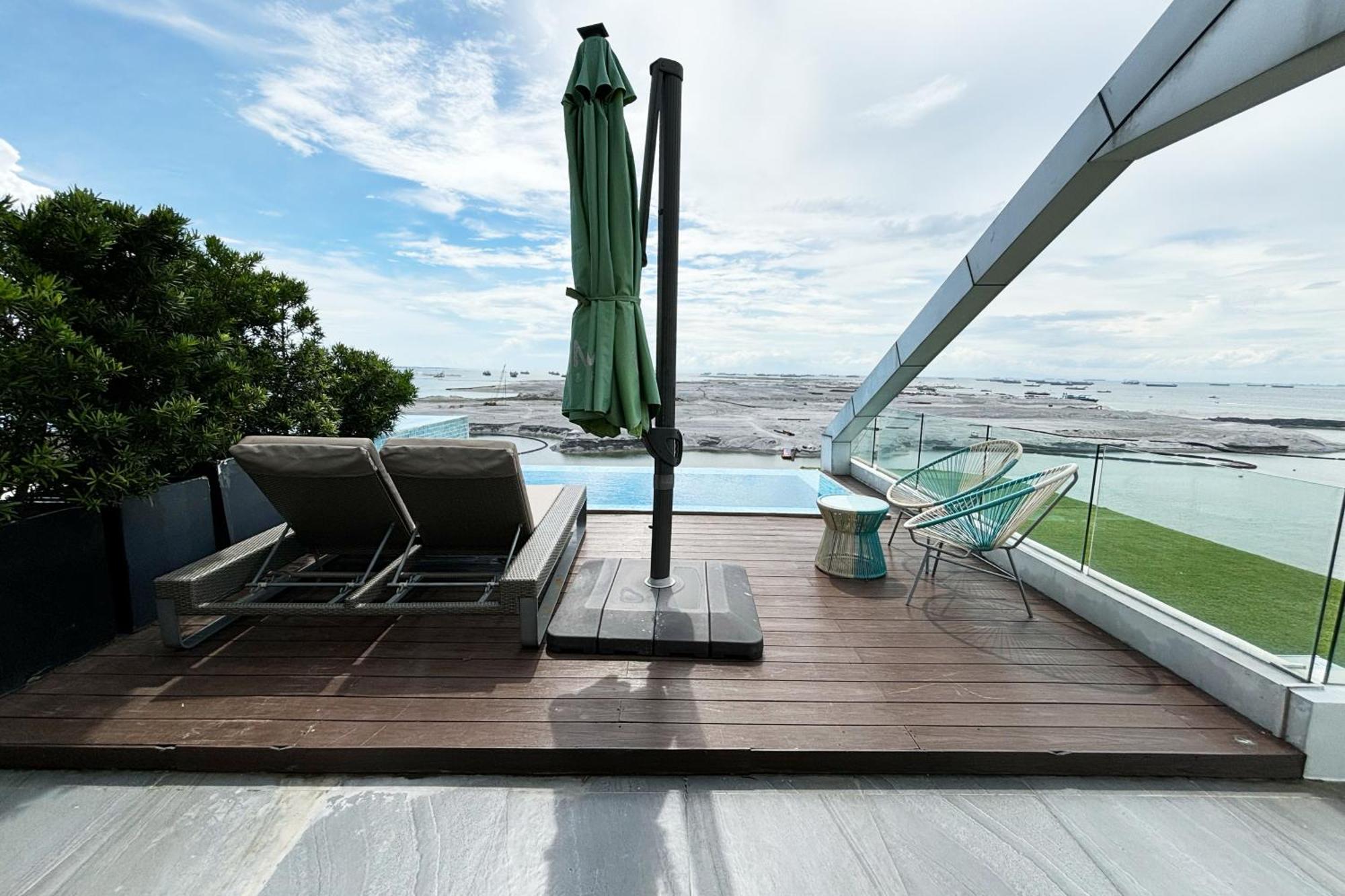 Hotel Lime Manila 3*